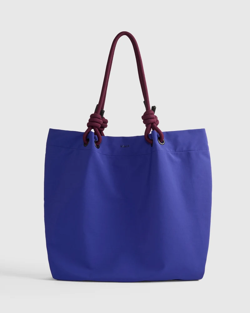 TREK. Tote Bag