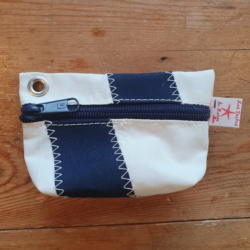 Centimes Navy