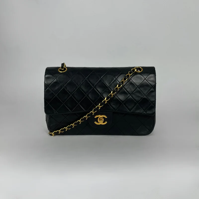 Chanel Moyen Double Classique Flapbag