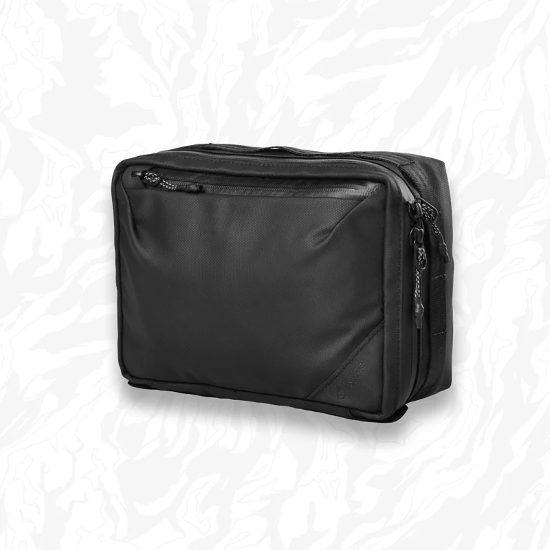 Tech pouch