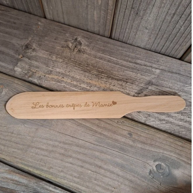 Spatule à crêpe coeur