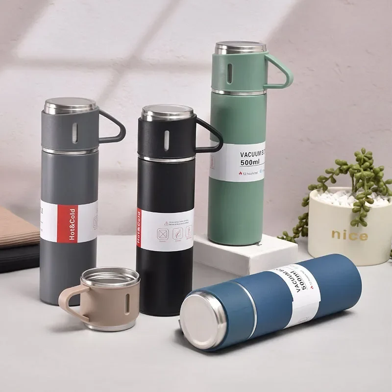 Gourde isotherme avec tasse