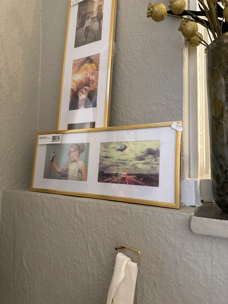 Cadre doré, deux photos EMDE￼