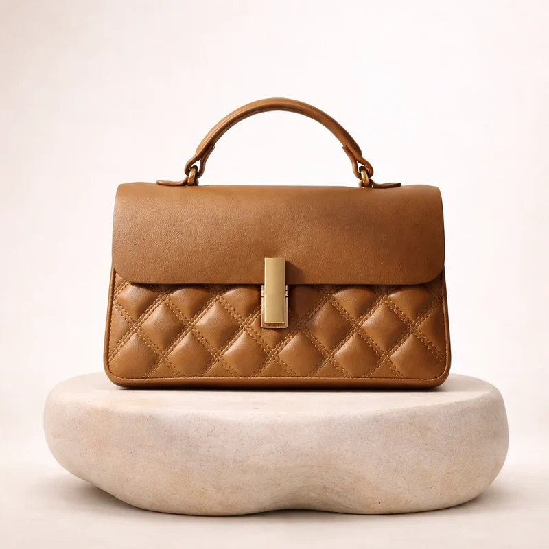 Sac matelassé finitions dorées