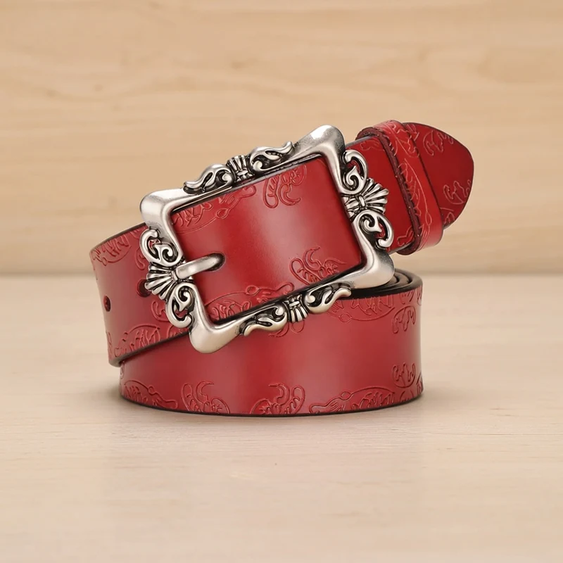 Ceinture en cuir gravé, boucle sculpturale